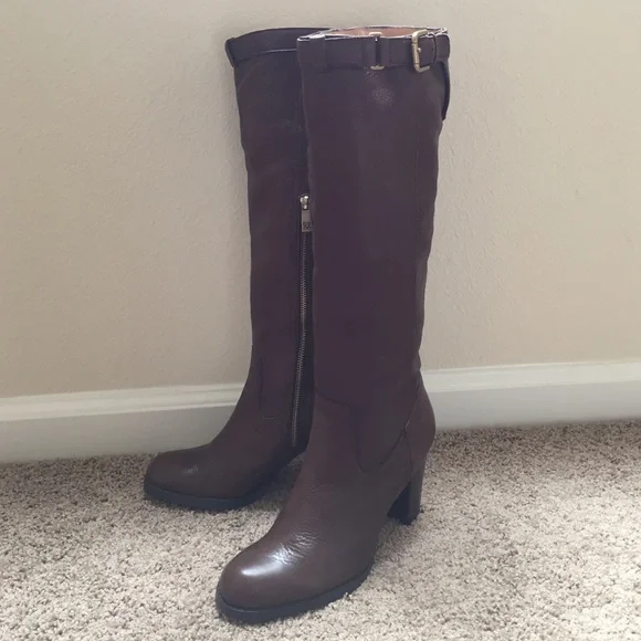 Coach heeled brown boots - Picture 1 of 5